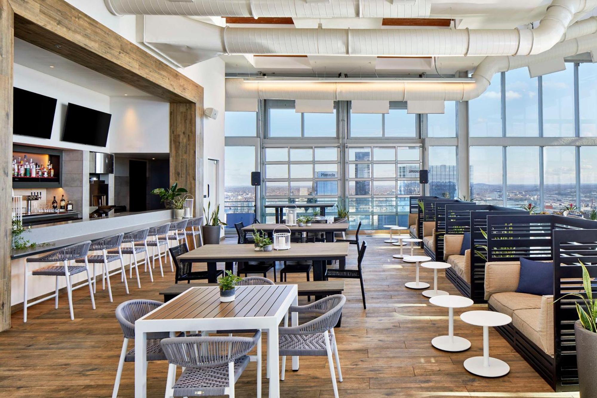 Embassy By Hilton Downtown 4*