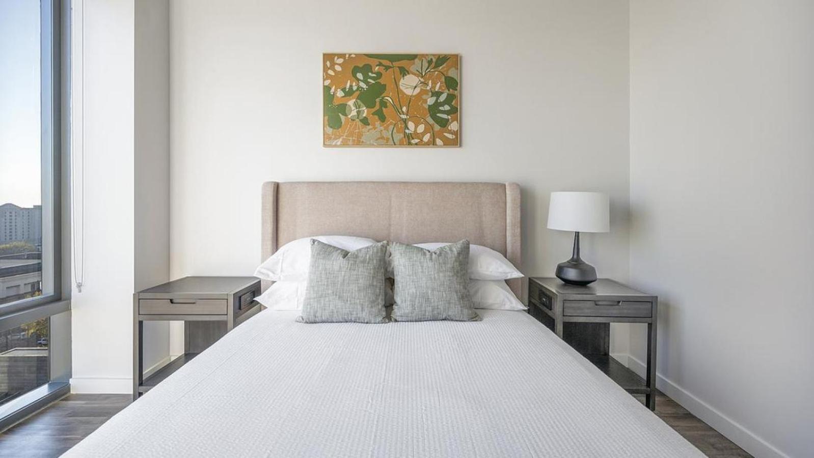 Landing - Modern With Amazing Amenities Apartment *