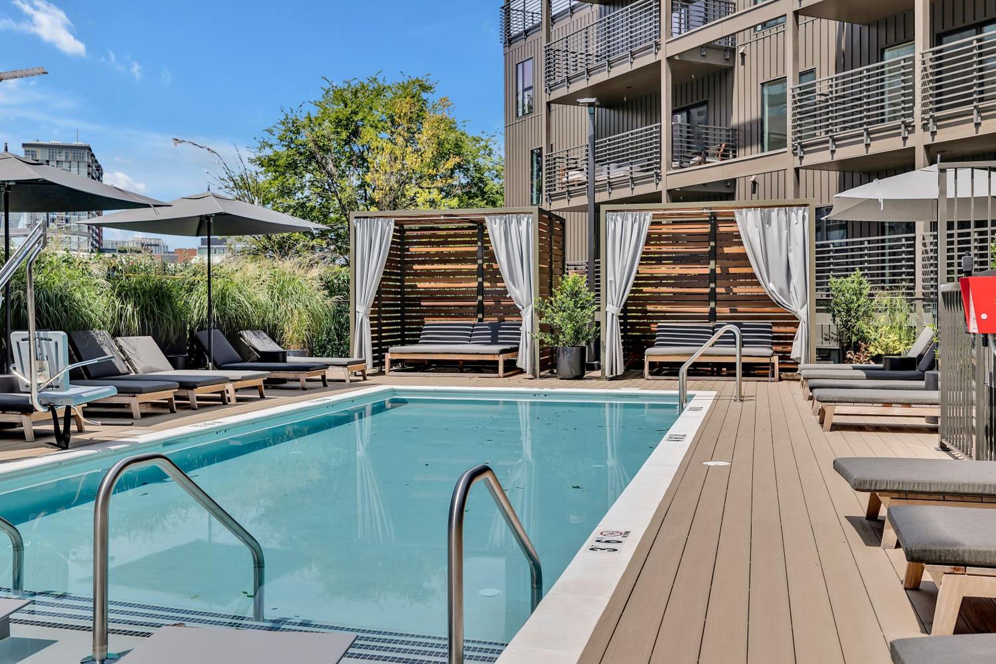 Dancing In The Moonlight In Downtown By Injoy Nashville