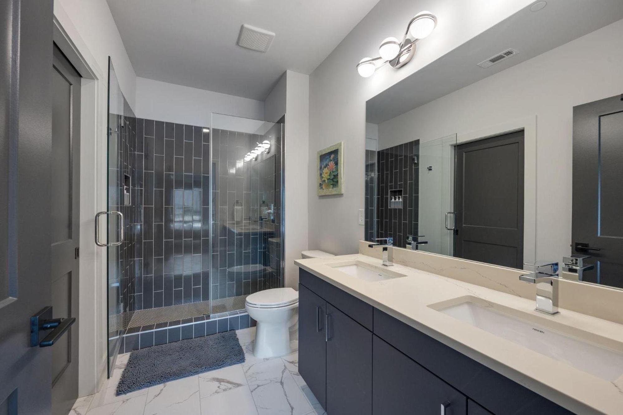 Colossus-odyssey-2 Min Walk Vanderbilt Holiday home