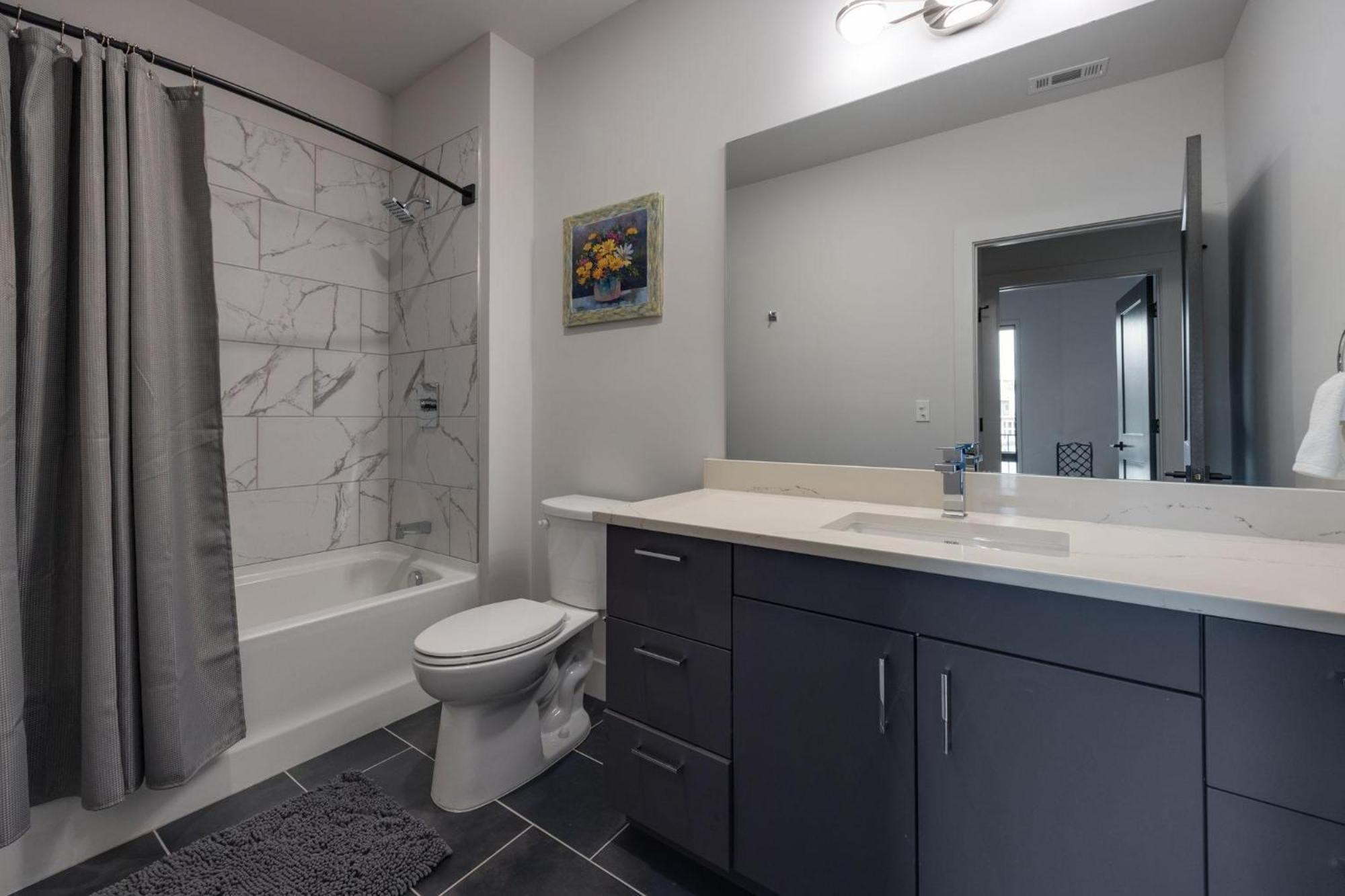 Colossus-odyssey-2 Min Walk Vanderbilt Holiday home