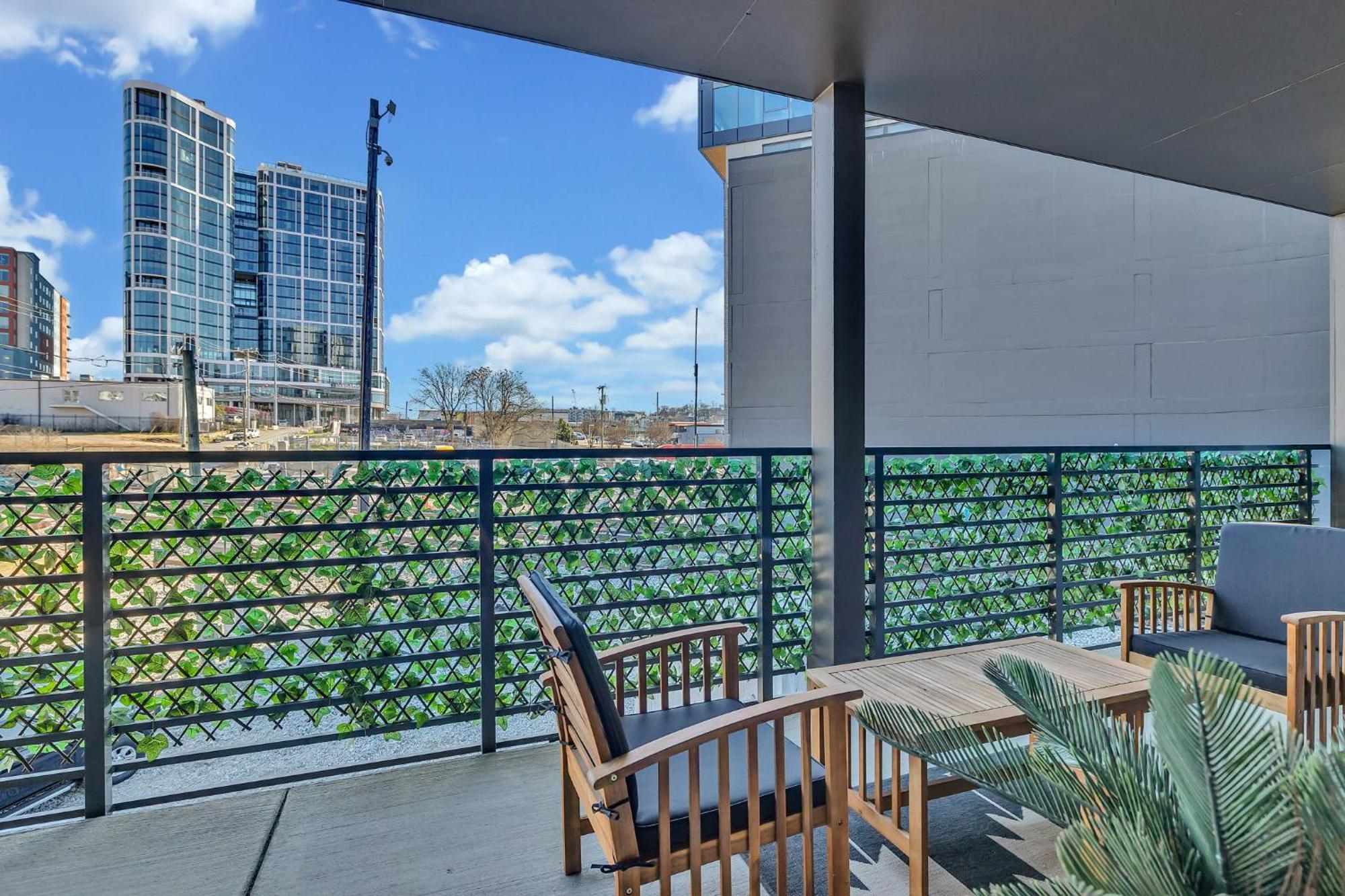 The Stage In Downtown By Nautical Holiday home *