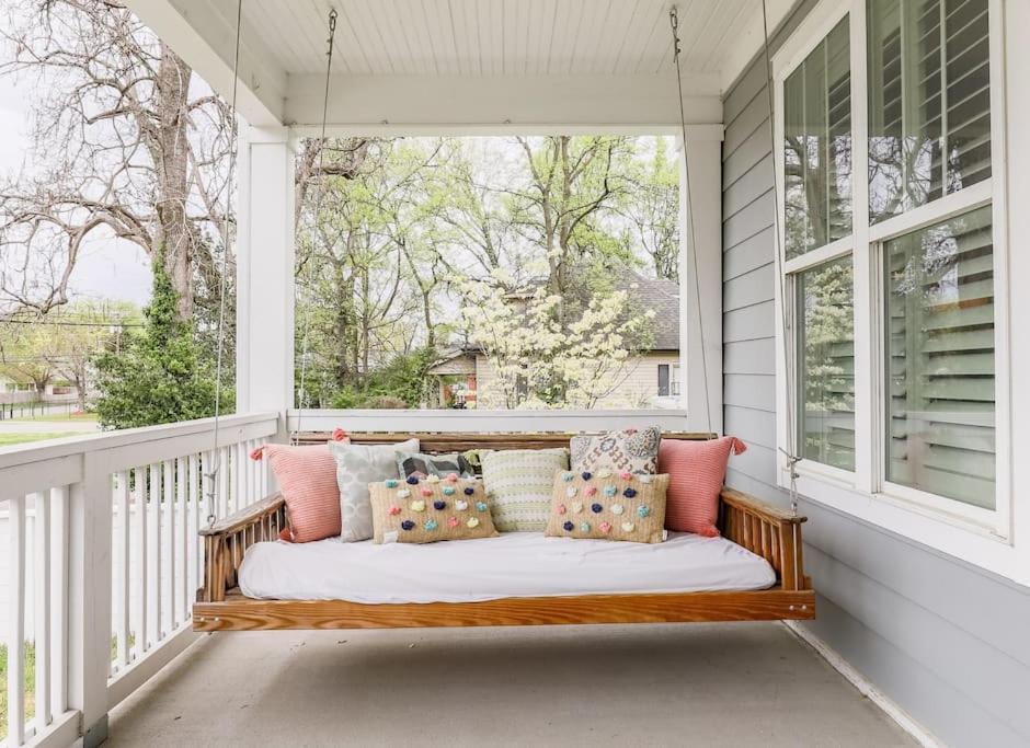 Holiday home New Amazing 4br Suite* Hot Tub *2 Mi To Music *