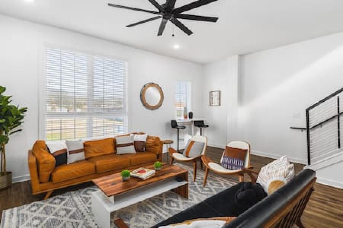Rooftop Deck Patio And Garage Walk To Restaurants Coffee Brewery Holiday home
