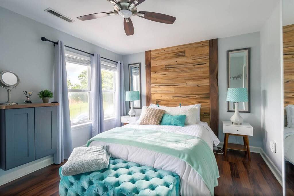 Walk To Broadway Charming Modern Historic Townhome * Nashville