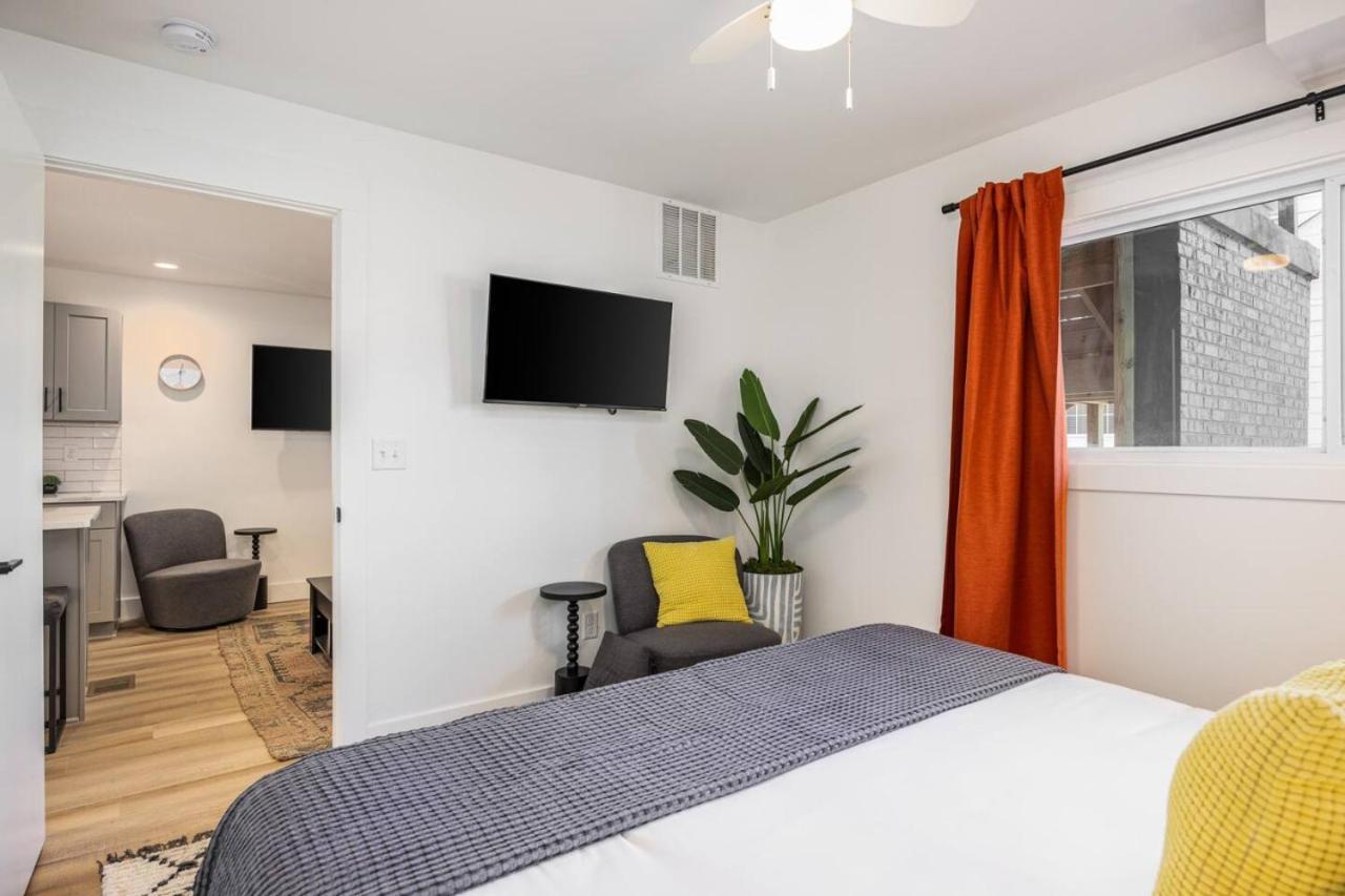 Bright By Vanderbilt And Belmont, 3 Miles To Downtown *