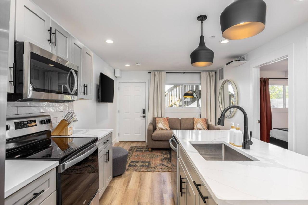 Apartment Bright By Vanderbilt And Belmont, 3 Miles To Downtown *