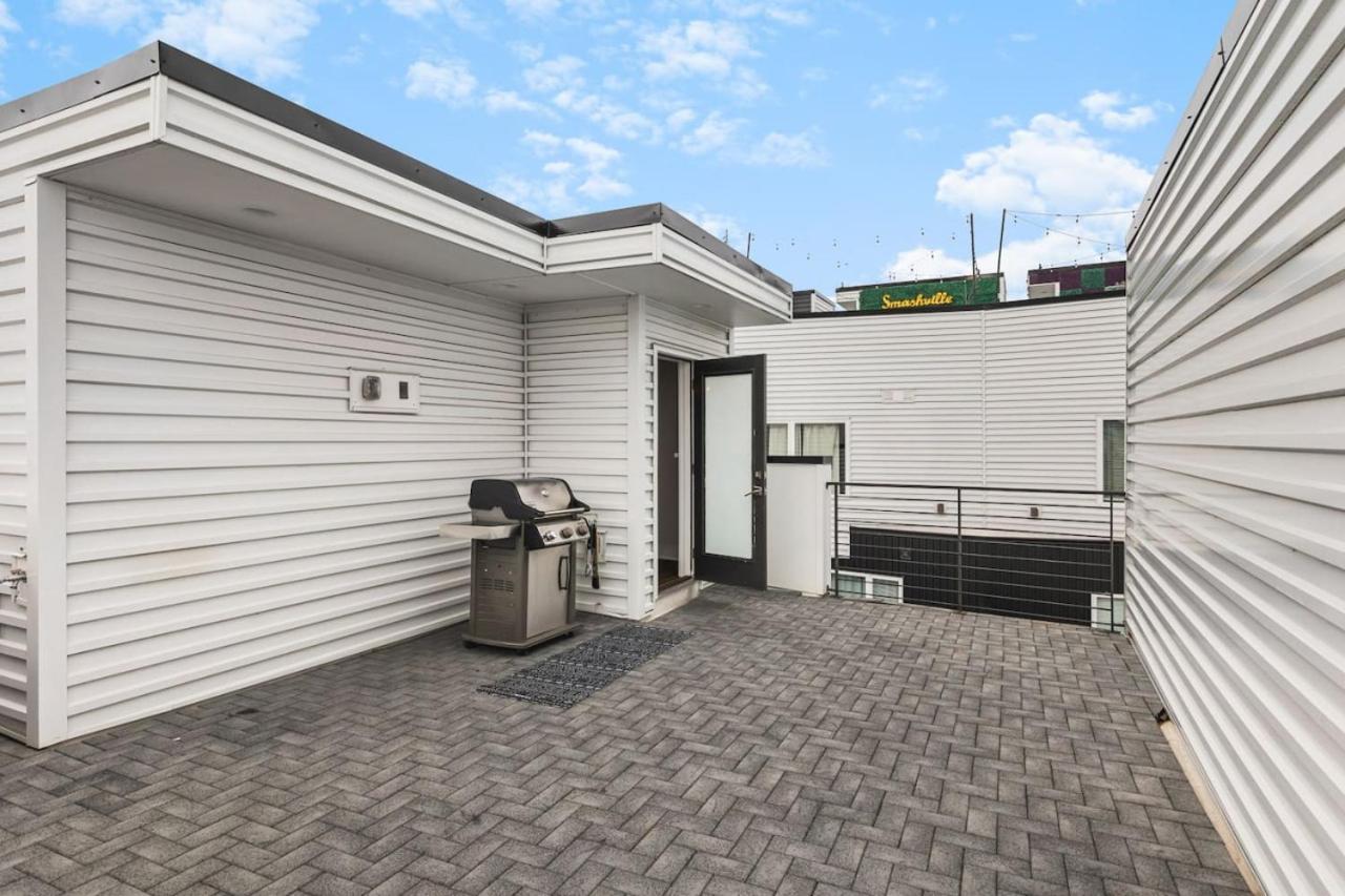 Holiday home With Rooftop Deck & Garage, 2 Miles To Downtown Broadway *