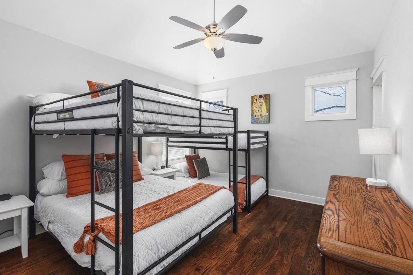 Spacious 11 Bed Germantown With 3 Patios Only 1.5 Mi To Broadway * Nashville