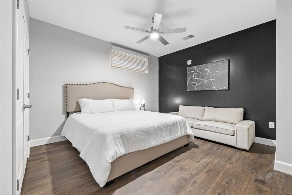 The Hollywood The Gulch Apartment Nashville