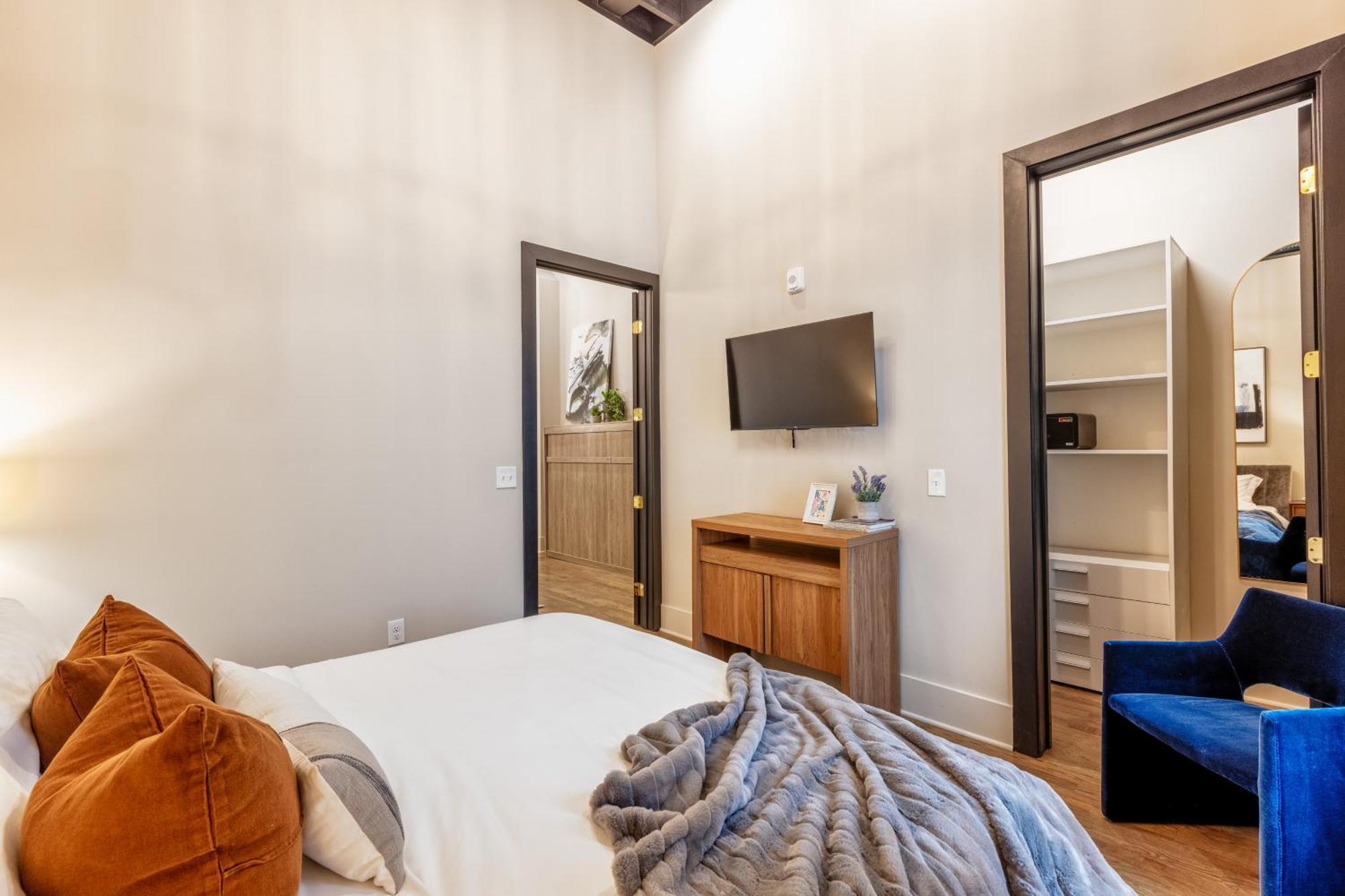 Union St Lofts - Salon - Day Apartment *