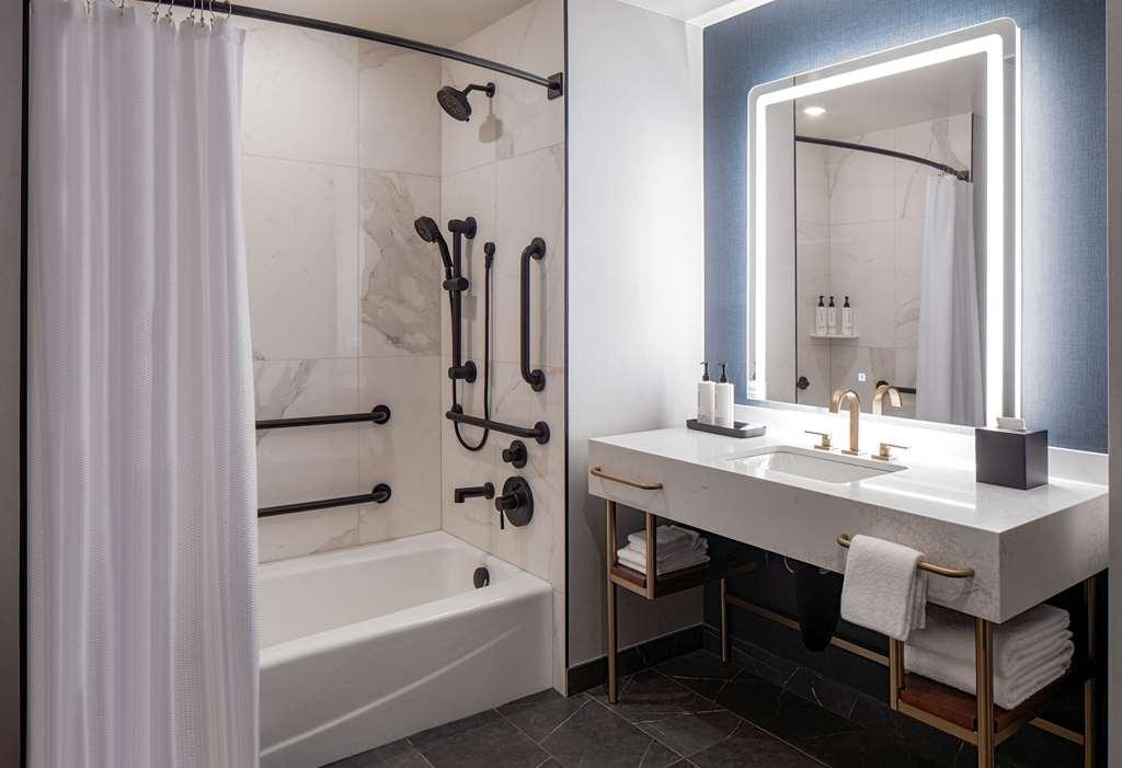 Hotel Tempo By Hilton Downtown Nashville