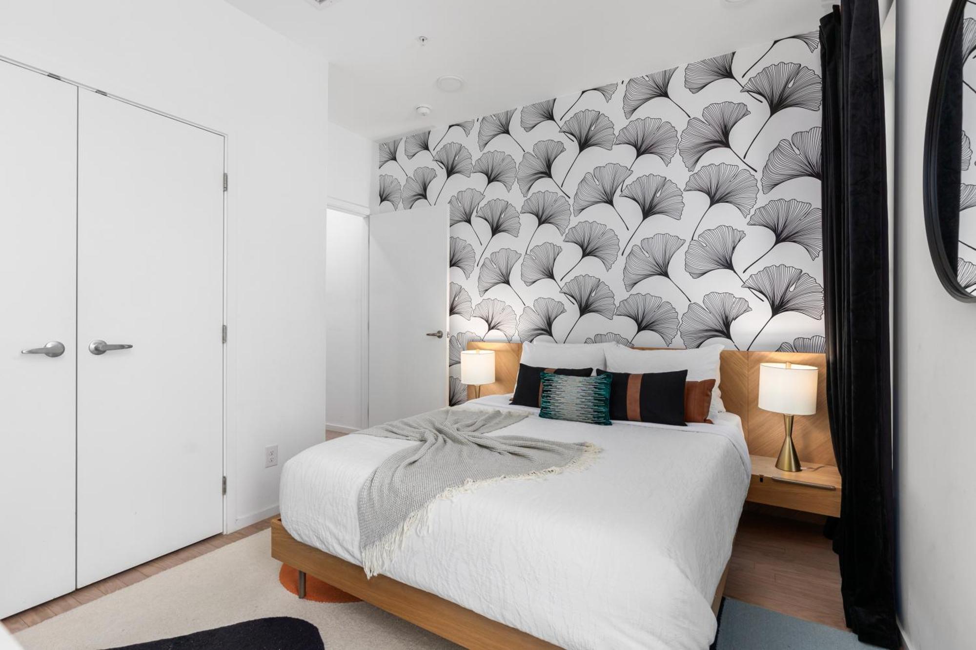 Holiday home River View High-end With Private Patio And Free Parking