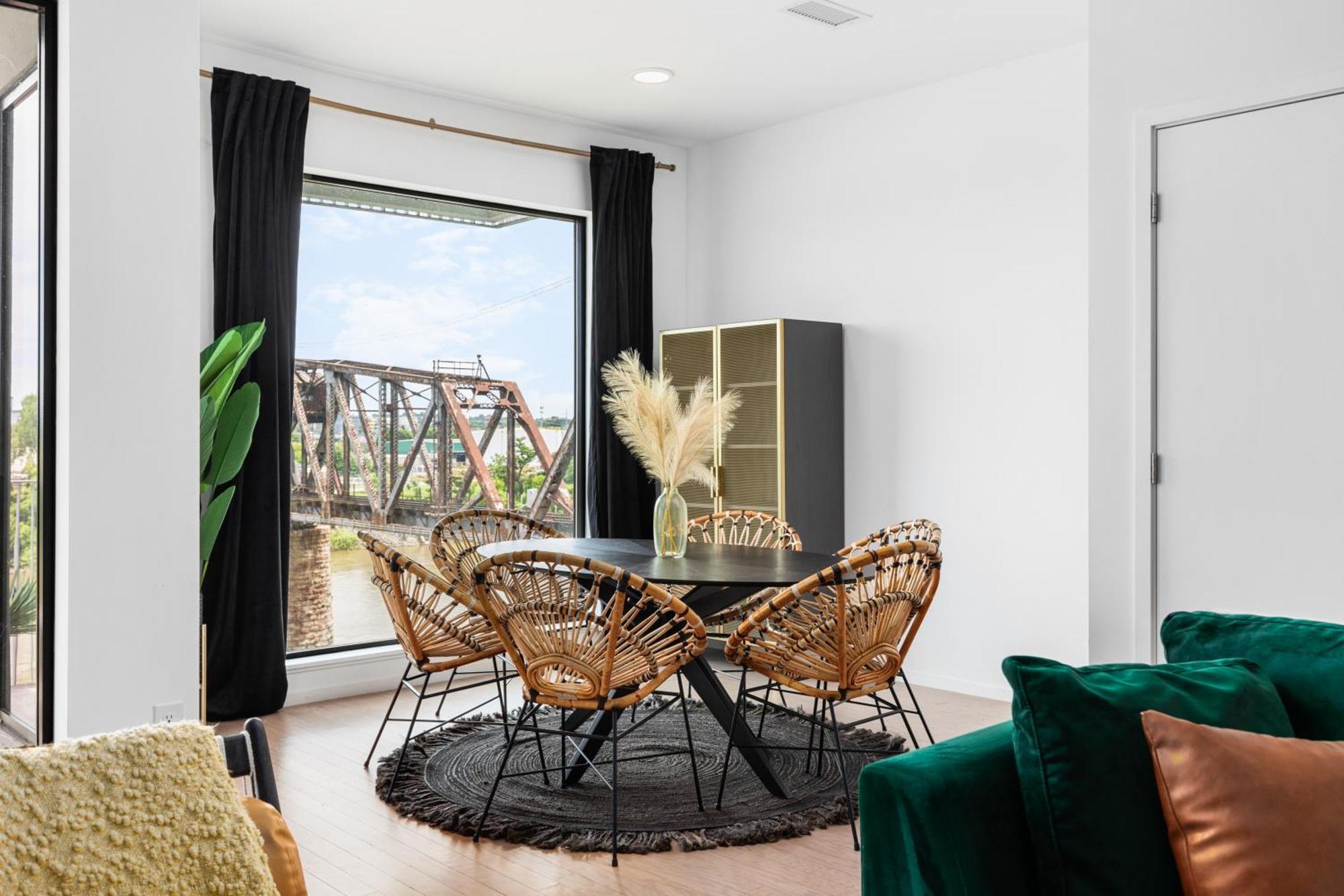 Holiday home River View High-end With Private Patio And Free Parking Nashville