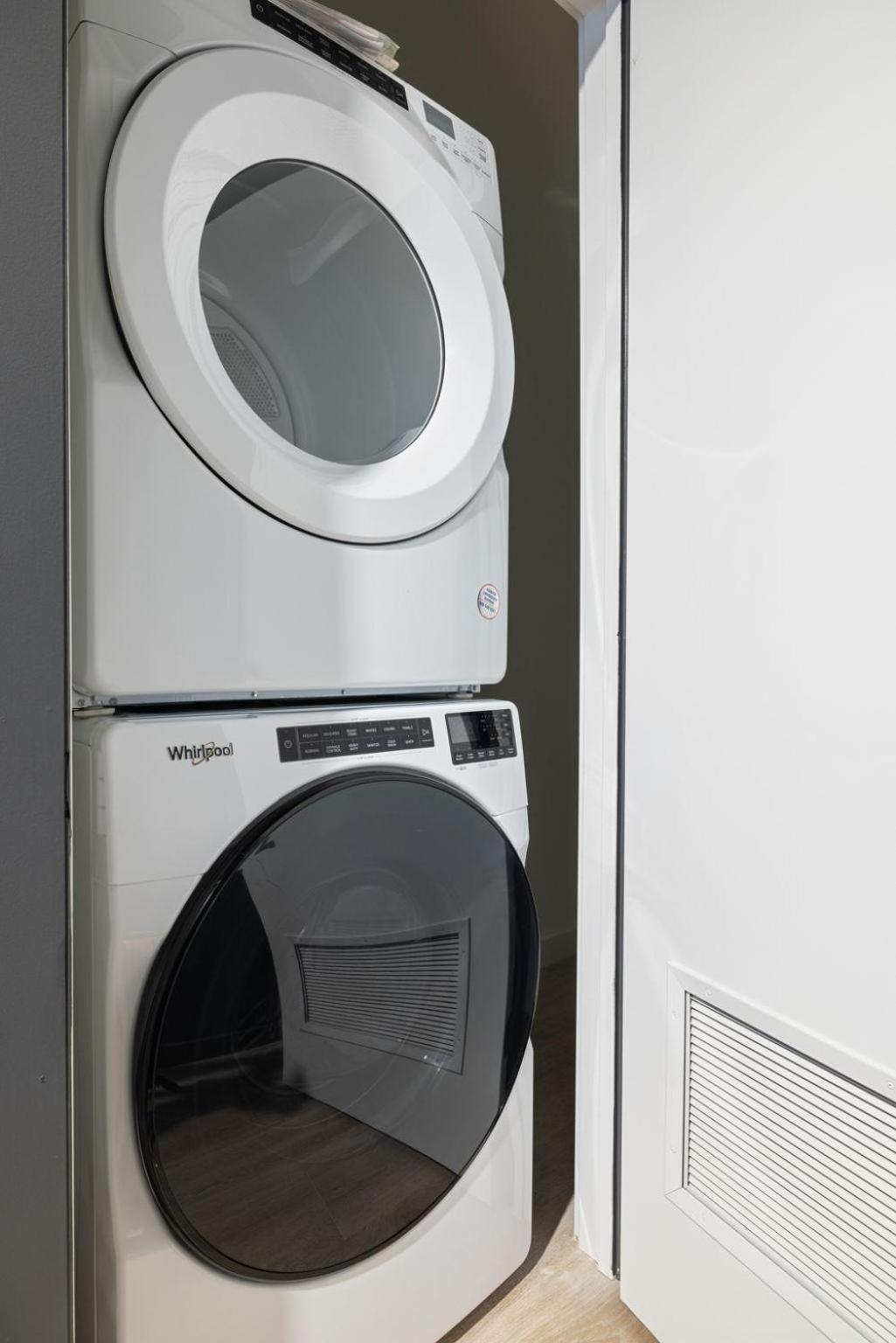 Holiday home - 635 7th Ave S Unit 608