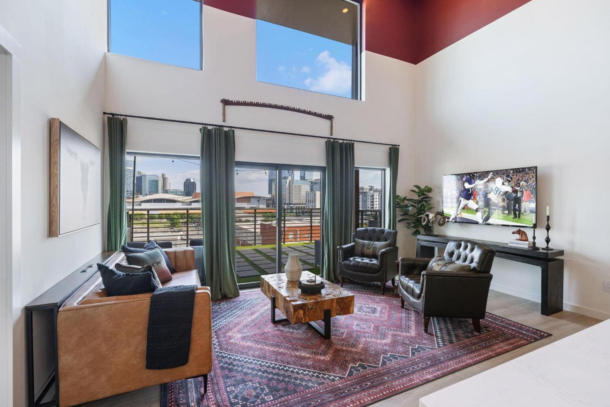 Holiday home - 635 7th Ave S Unit 608