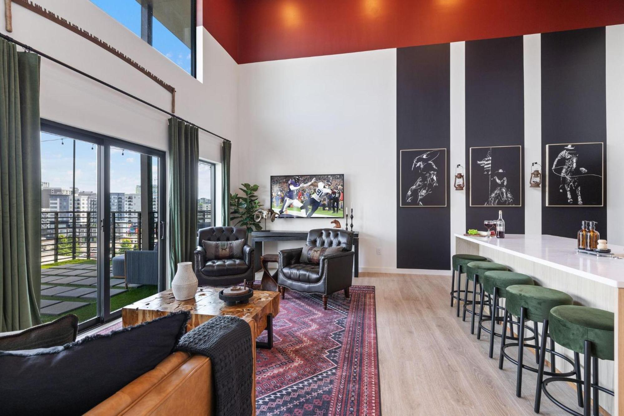 - 635 7th Ave S Unit 608 * Nashville