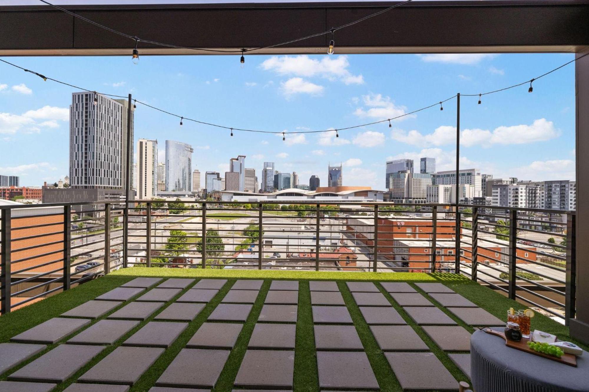 - 635 7th Ave S Unit 608 Holiday home Nashville