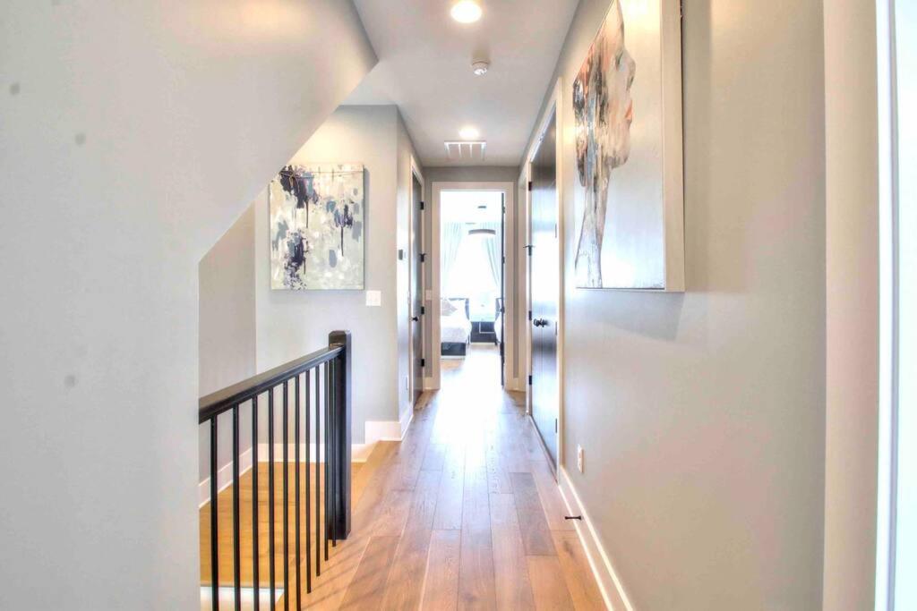 Luxurious Morden Loft Huge Rooftop & Skyline Views Holiday home *
