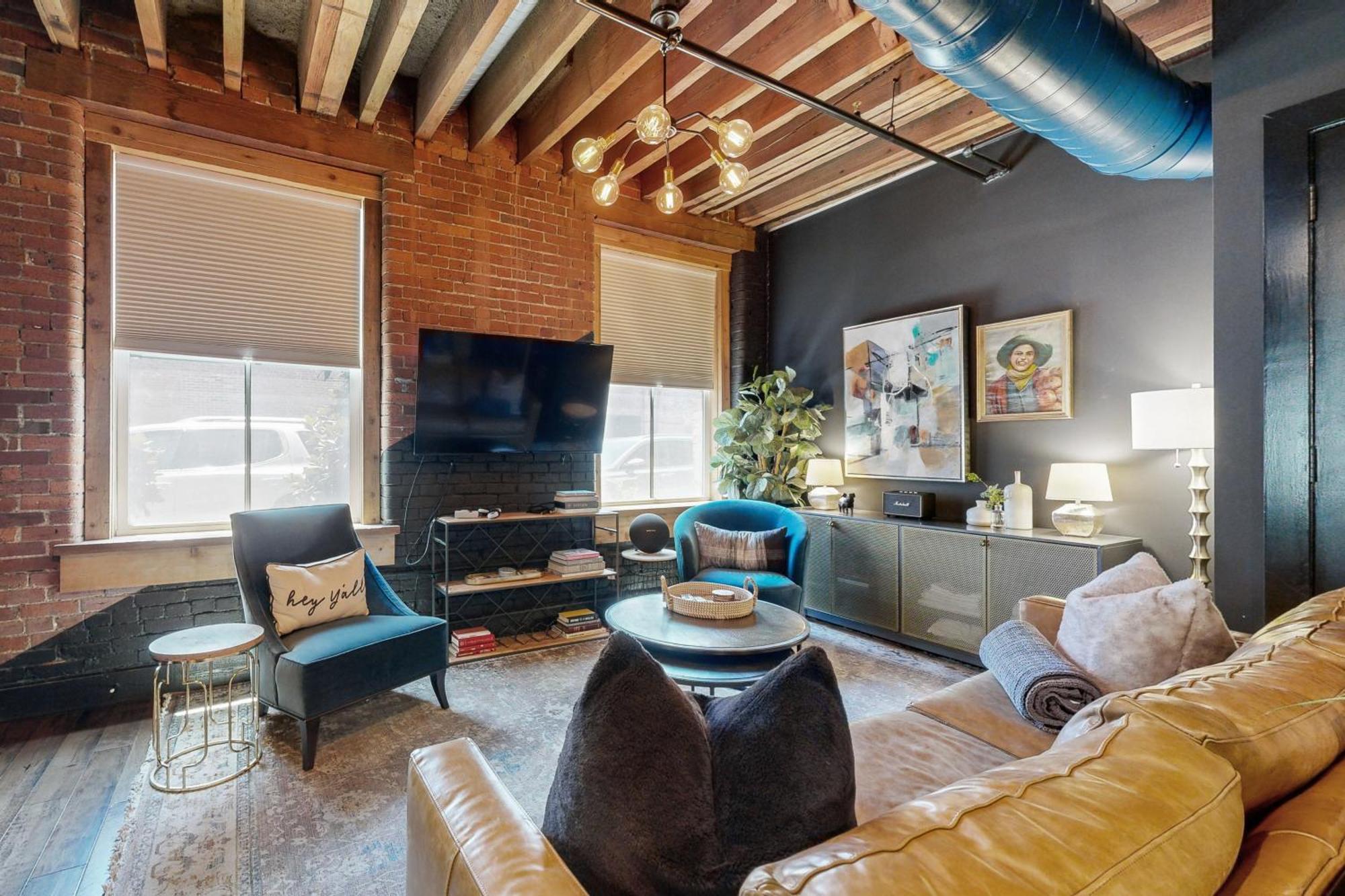 The 1865 #107 Apartment
