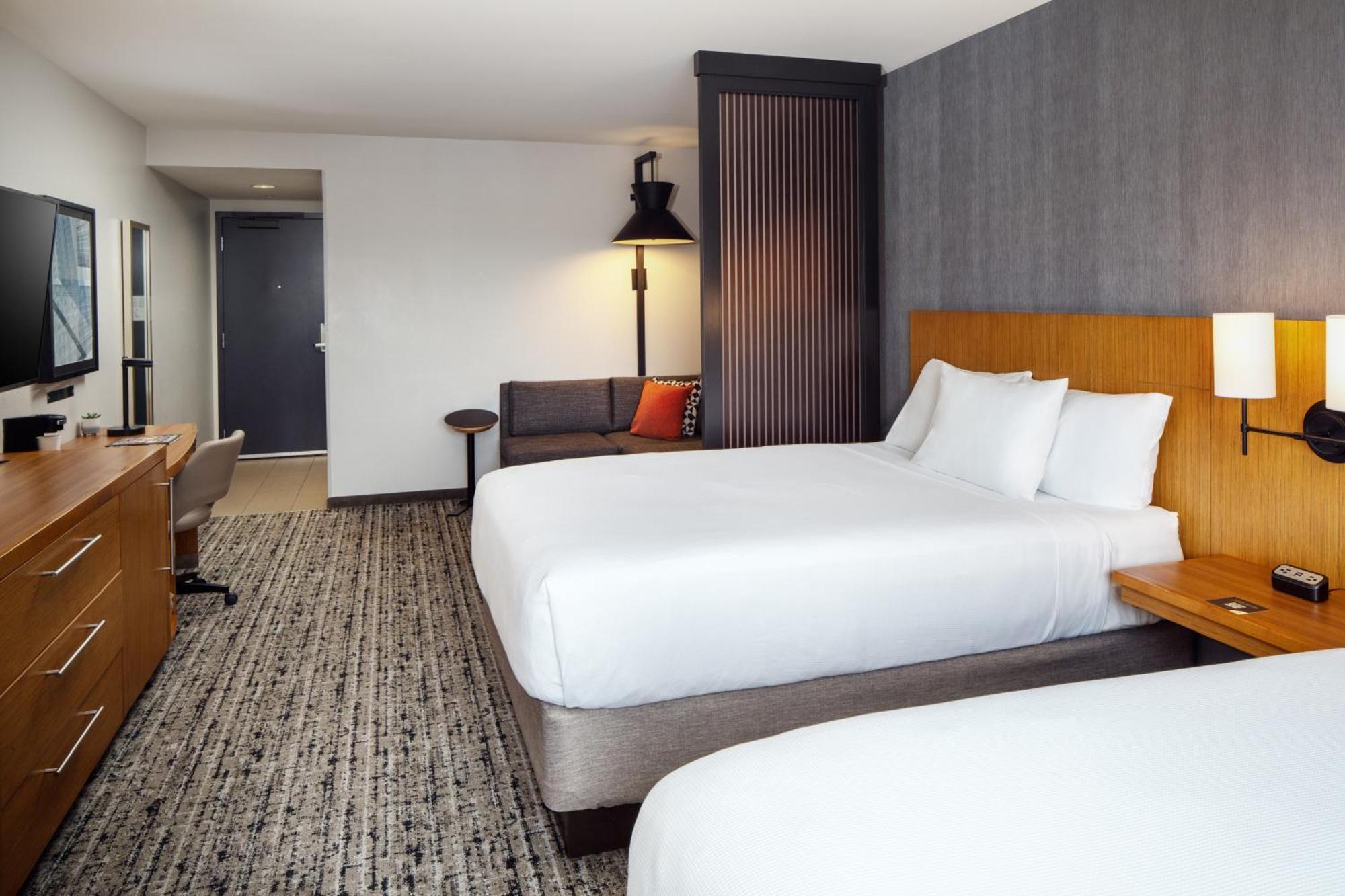 Hyatt Place Downtown 3* Nashville
