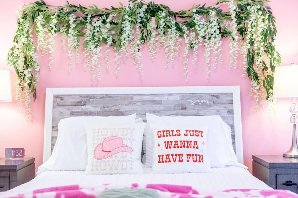 Pinkbme - 8 Min To Downtown, Free Parking Apartment Nashville