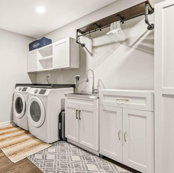 Luxury Oasis - Airport, Downtown, Opry, Holiday home