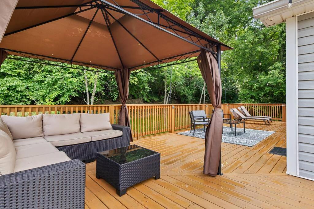 Luxury Oasis - Airport, Downtown, Opry, Holiday home *