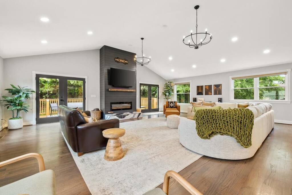 Holiday home Luxury Oasis - Airport, Downtown, Opry,