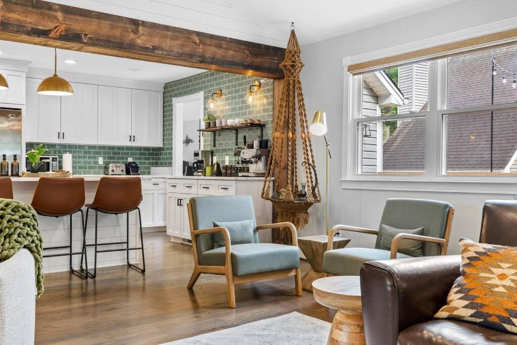 Luxury Oasis - Airport, Downtown, Opry,