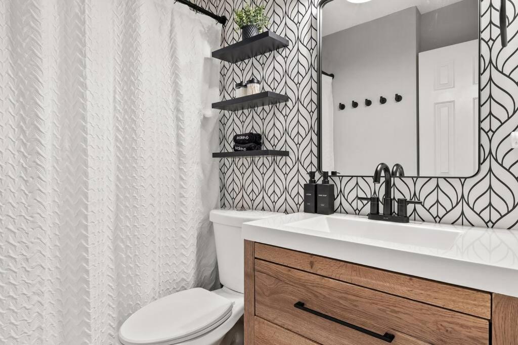 Holiday home Luxury Oasis - Airport, Downtown, Opry, *