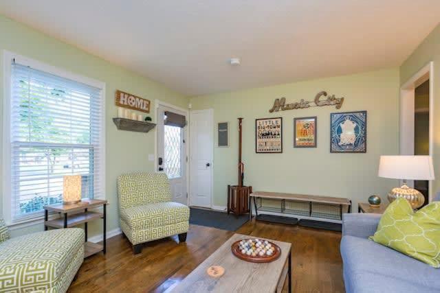 3 Bedroom Only 3 Miles From Downtown * Nashville