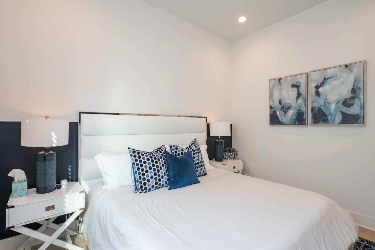 1 5 Miles To Broadway Rooftop Deck W Views *