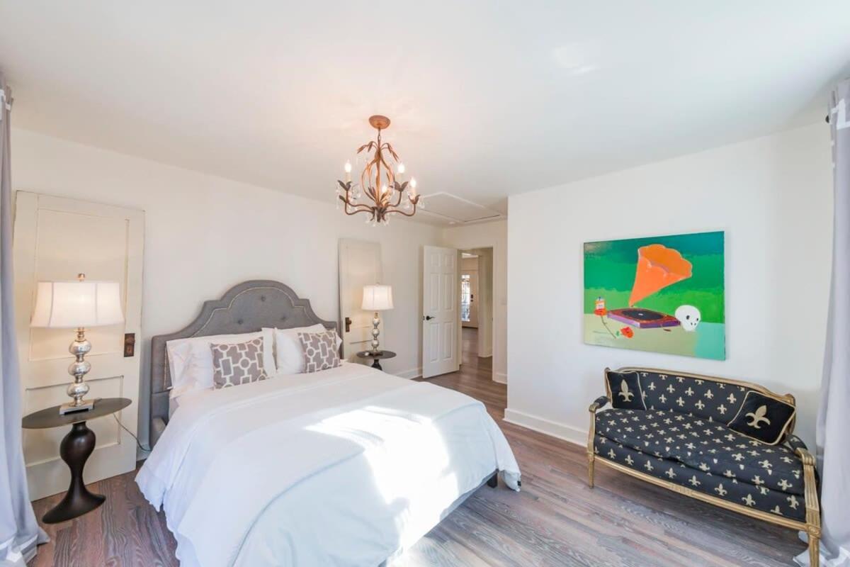 Enchanting Retreat 15 Minutes To *