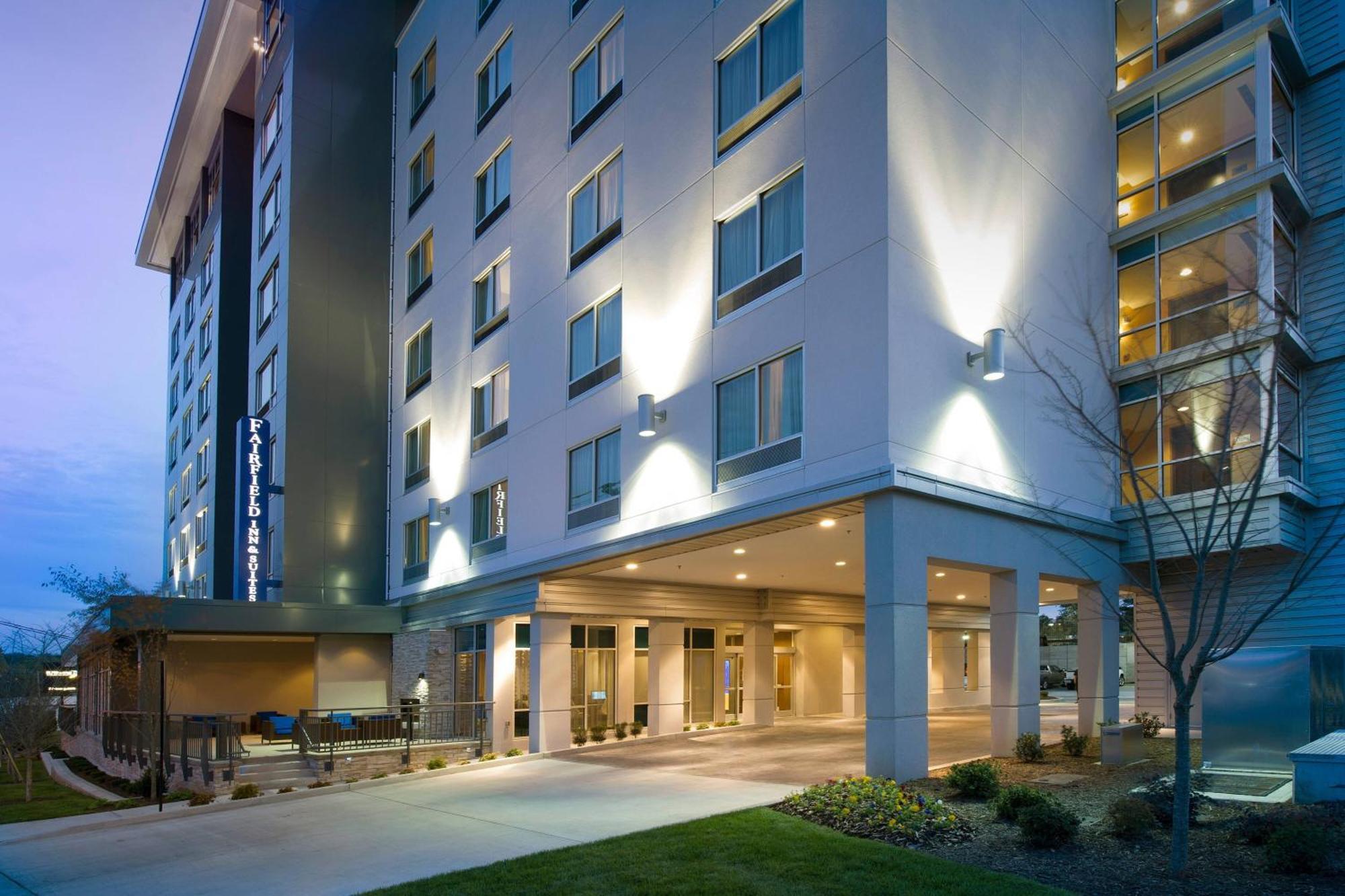 Fairfield And By Marriott Downtown/the Gulch Hotel Nashville