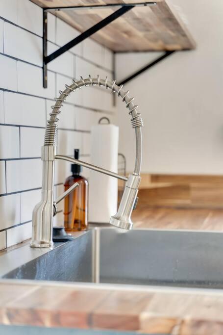 Historic Near Music Row-hillsboro Village Apartment