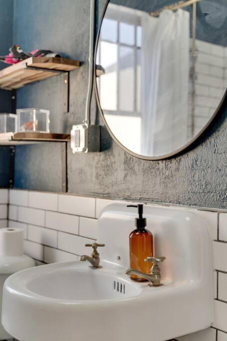 Historic Near Music Row-hillsboro Village Apartment