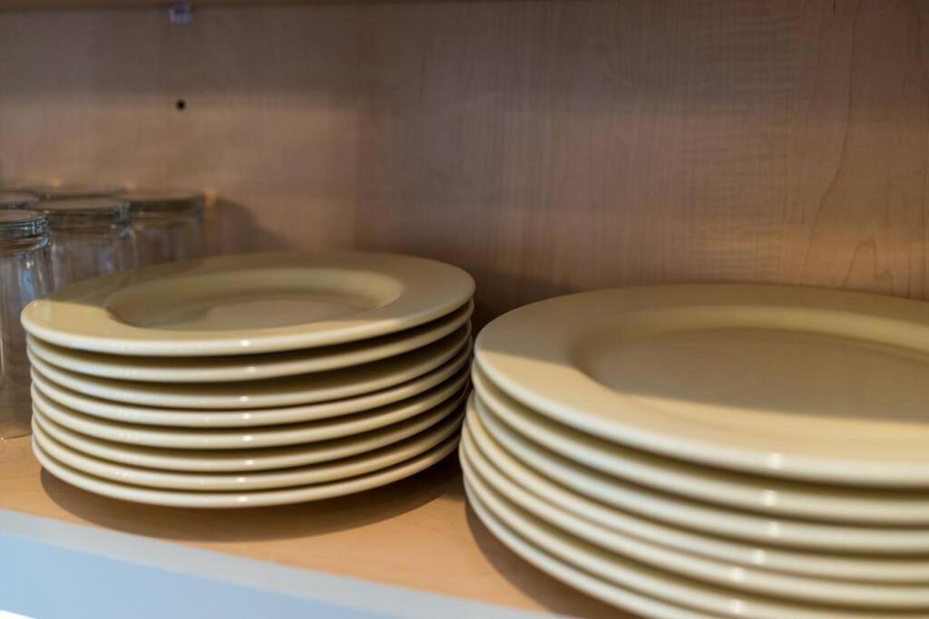 Beautiful 3 Bedroom! Near Broadway-12th S-gulch