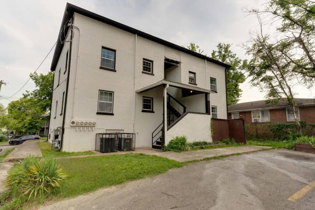 Apartment Sleep 8 In Our Cozy Colonial 2miles From Broadway *