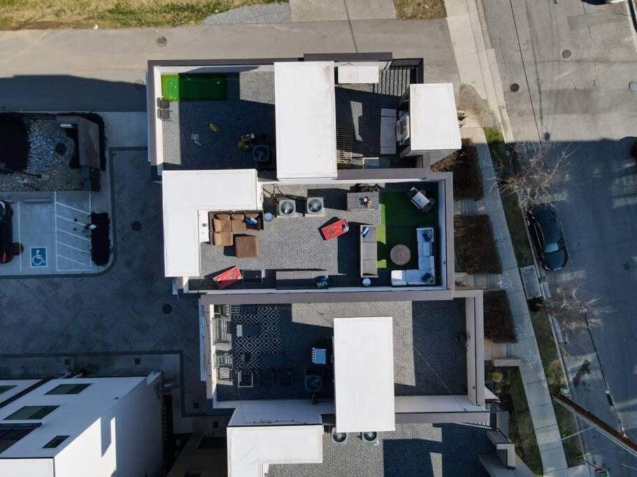 Holiday home Renovated Pink Palace, Walkable Location