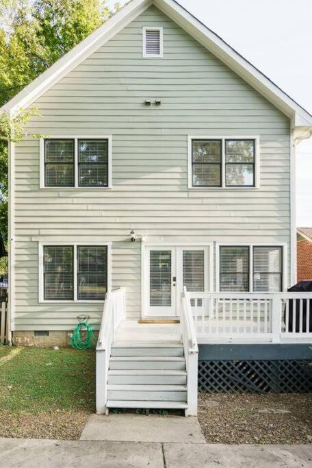 Holiday home Southern Charm Downtown, Walk To Farmers Market & *