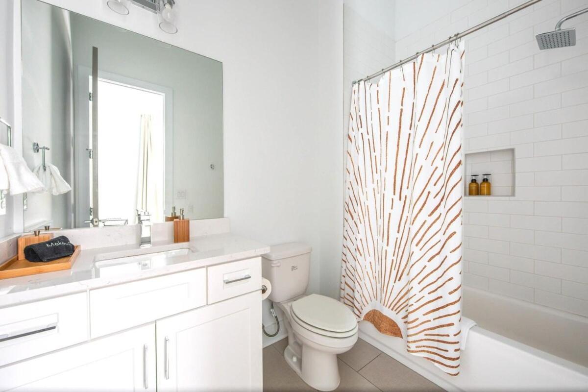 2 Lux Homes Huge Rooftop 2mi To Dt Sleeps 24 Holiday home *