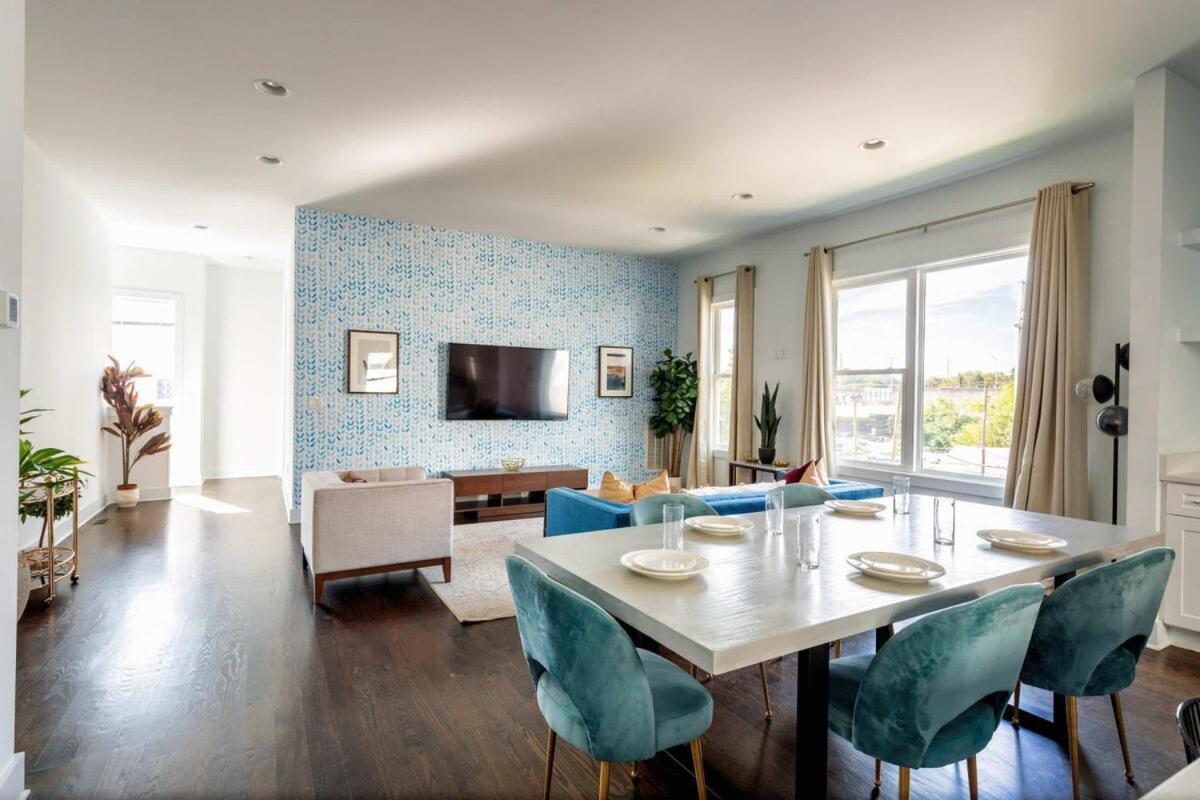 2 Lux Homes Huge Rooftop 2mi To Dt Sleeps 24 Holiday home