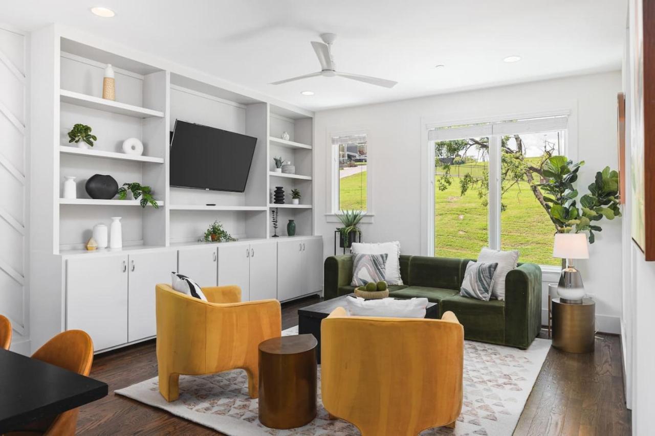 Patio Firepit Garage Walk To Belmont 12 South, Restaurants And