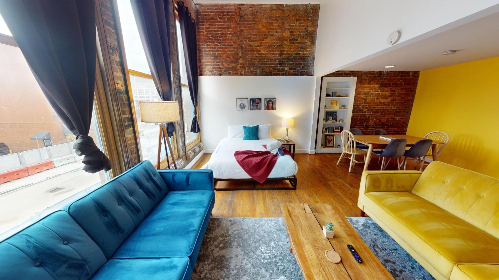The Lofts At 107 Aparthotel