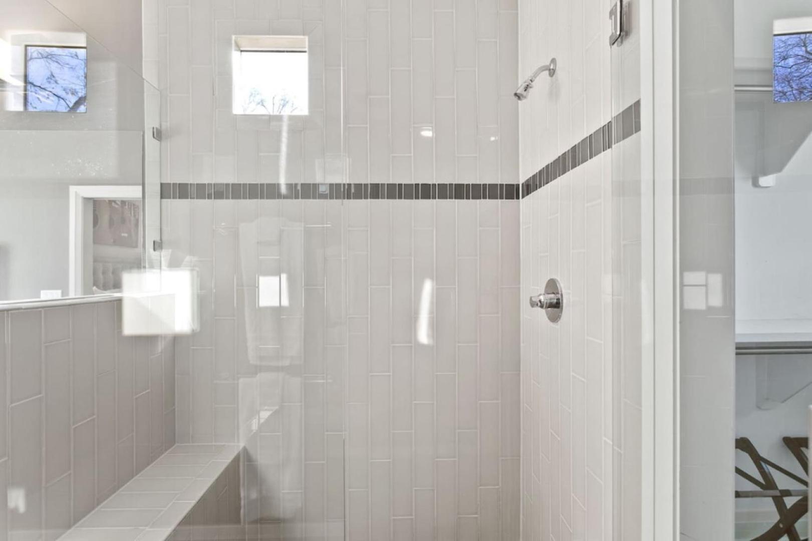 Downtown W Rooftop Deck 4 Bedrooms 3 Baths Nashville