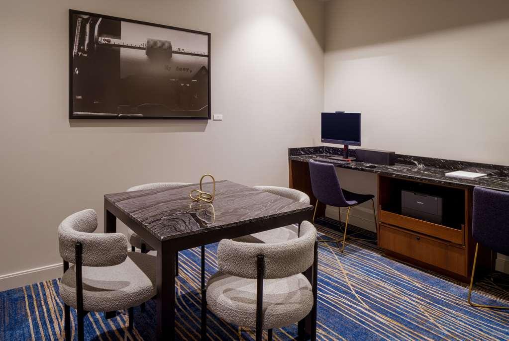 Hotel Tempo By Hilton Downtown *