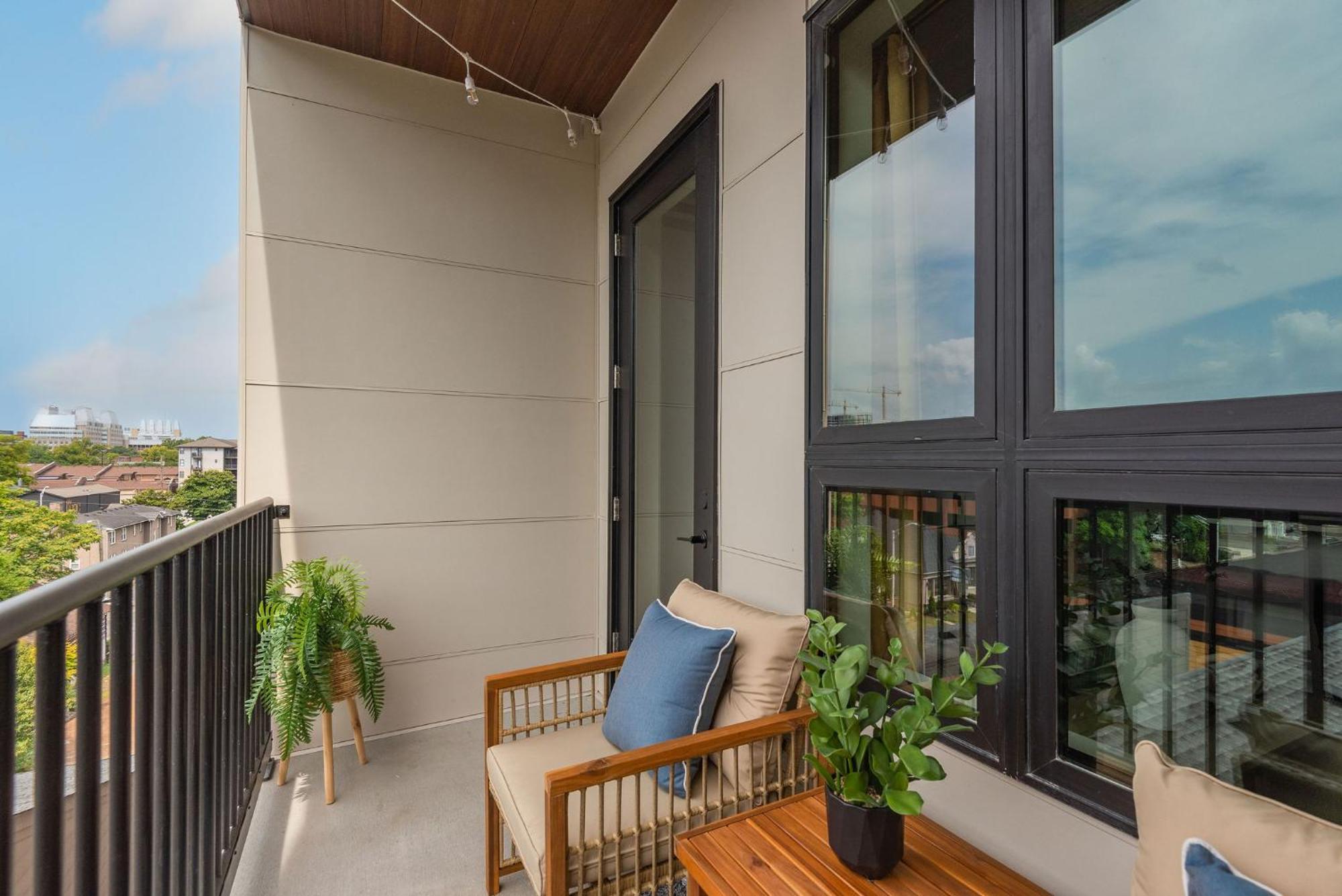 The Crescendo - On Music Row Apartment Nashville