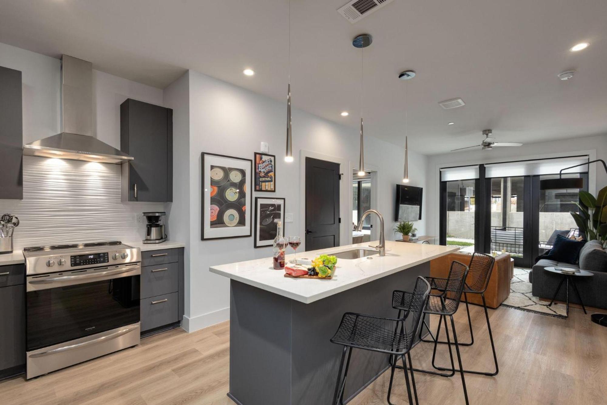 Jupiter - Odyssey - Heart Of Midtown * Nashville