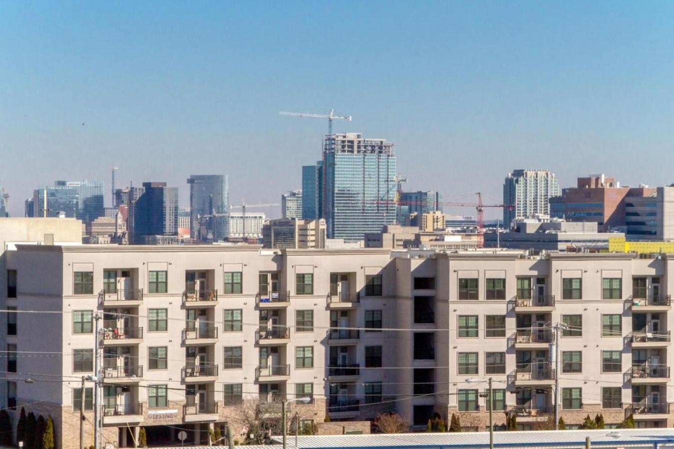 Holiday home Beautiful West Rooftop Deck *